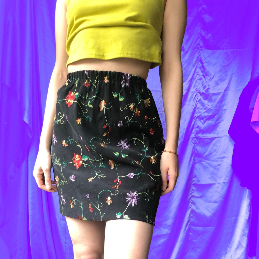 💐Secret Garden Embroidered Skirt💐
